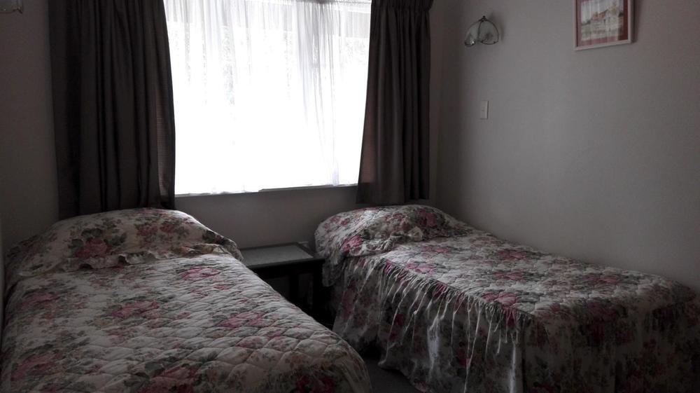 Browns Bay Olive Tree Motel & Apartment Auckland Bagian luar foto